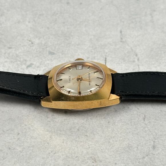VTG Timex Watch Womens 25mm Manual Wind Date Gold Tone Black Band Working - Picture 5 of 13